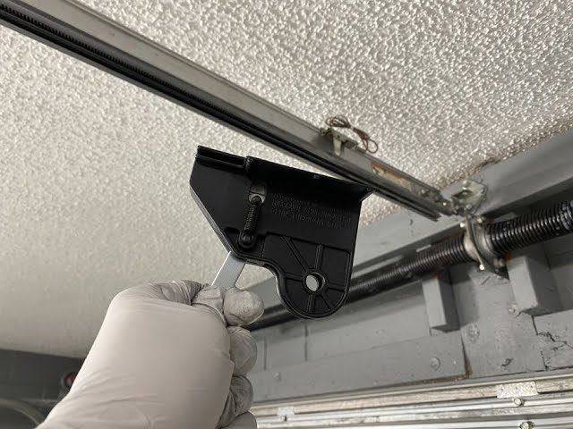 Change Out Carriage Slider For Genie Garage Door Opener