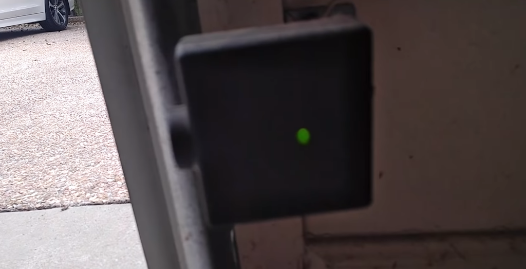 Genie Garage Door Opener Red Light Blinks 3 Times