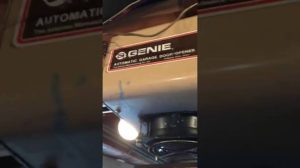 Genie Automatic Garage Door Opener Model 409