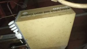 Genie Automatic Garage Door Opener Model 450Genie Automatic Garage Door Opener Model 450