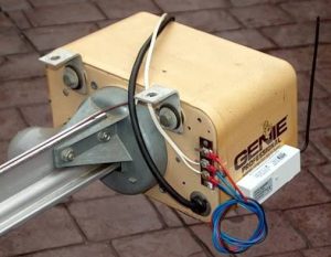 Old Genie Garage Door Opener Model 820