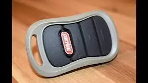 Replacing Genie Garage Door Opener Remote Battery